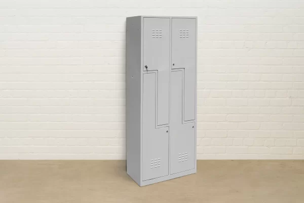 vestiarul în Z